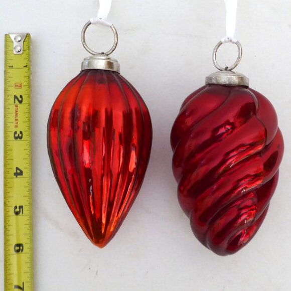 VINTAGE 5.5” CHRISTMAS GERMAN KUGEL STYLE RED RIBBED TEAR DROP GLASS ORNAMENTS - Picture 2 of 7